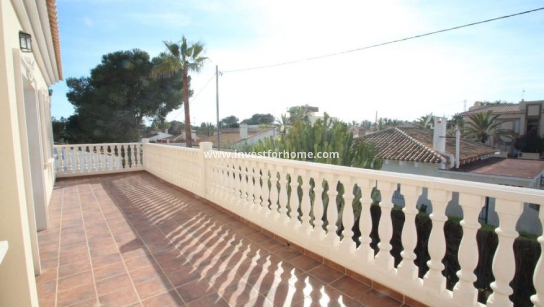 Reventa - Chalet - Orihuela Costa - Costa Blanca