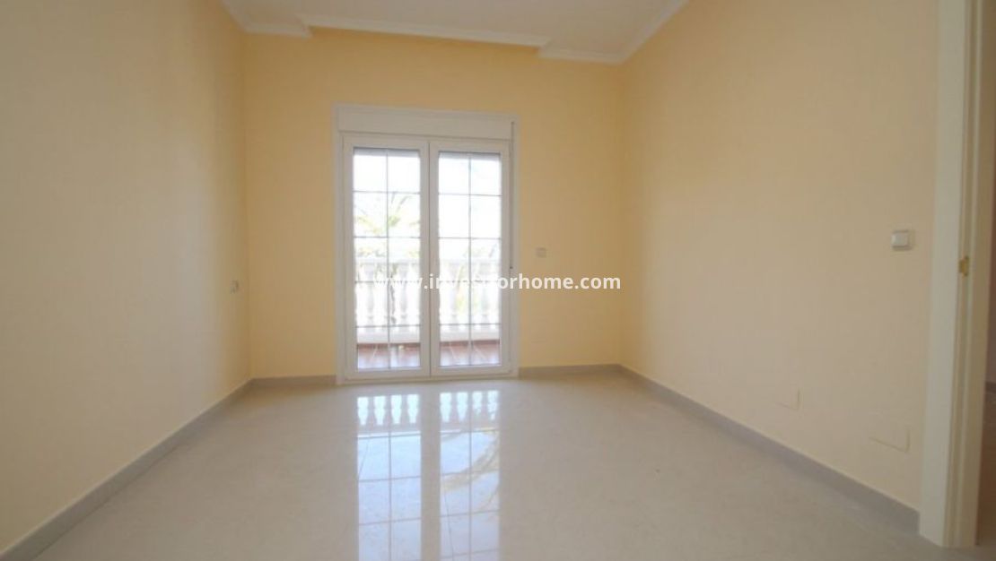 Reventa - Chalet - Orihuela Costa - Costa Blanca