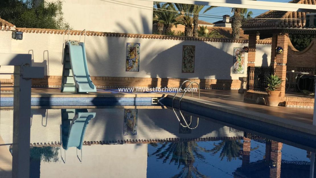 Reventa - Chalet - Orihuela Costa - Costa Blanca