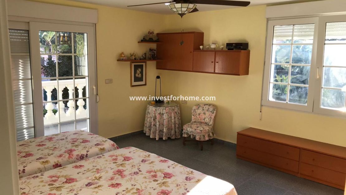 Reventa - Chalet - Orihuela Costa - Costa Blanca