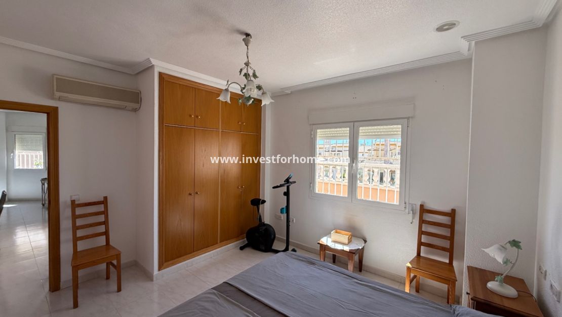 Reventa - Chalet - Orihuela Costa - Costa Blanca