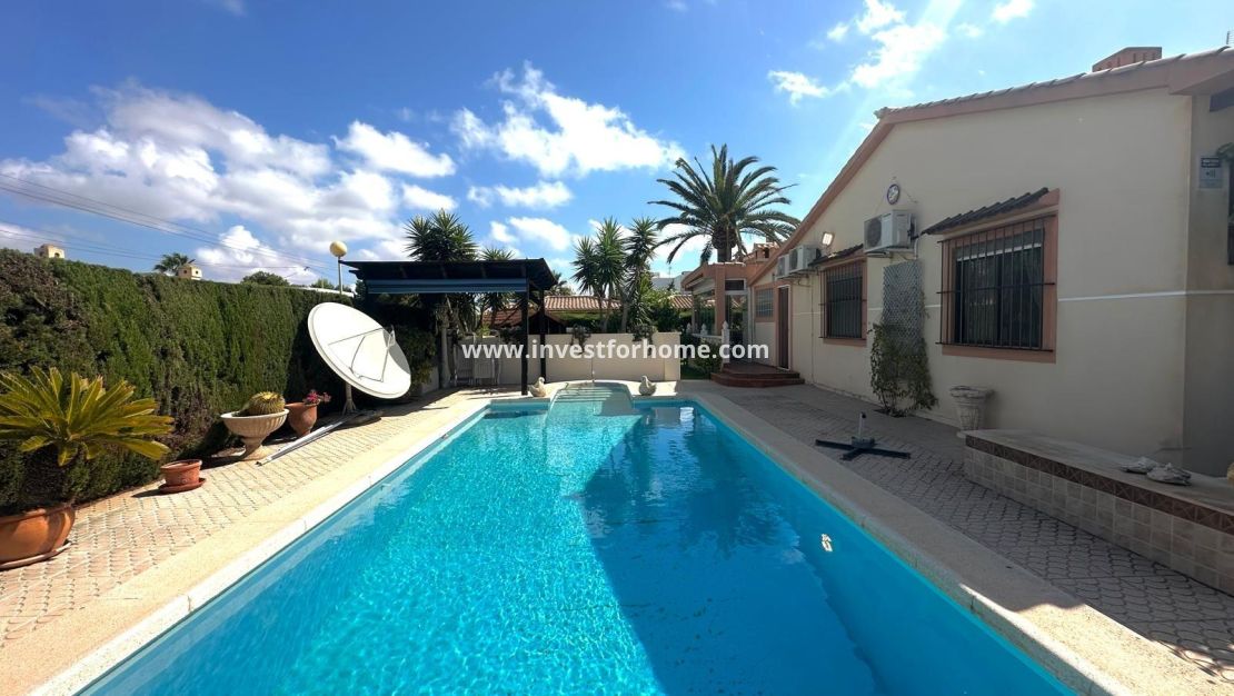 Reventa - Chalet - Orihuela Costa - Costa Blanca