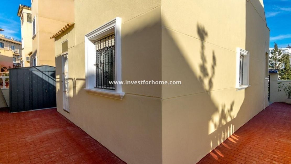 Reventa - Chalet - Orihuela Costa - Costa Blanca