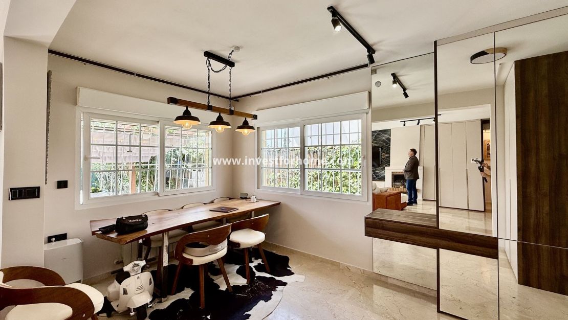 Reventa - Chalet - Orihuela Costa - Costa Blanca