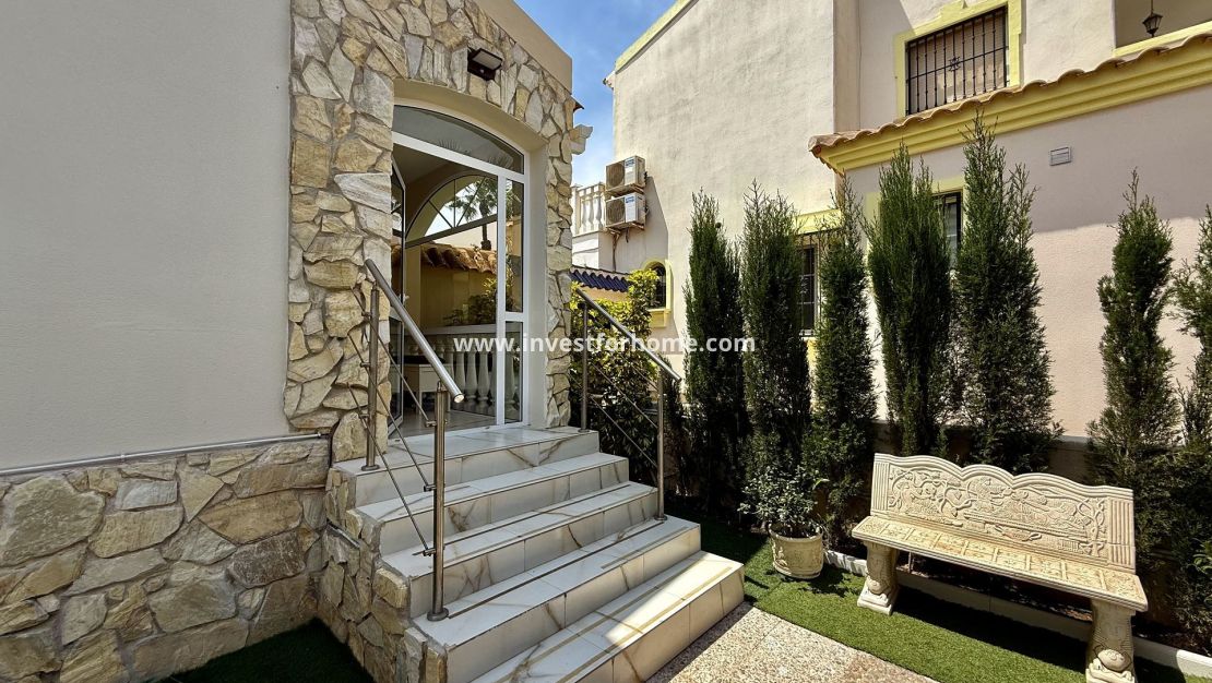 Reventa - Chalet - Orihuela Costa - Costa Blanca