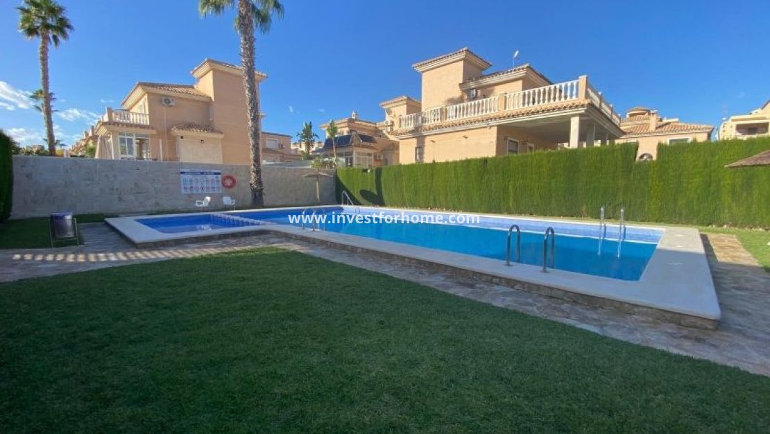 Reventa - Chalet - Orihuela Costa - Costa Blanca