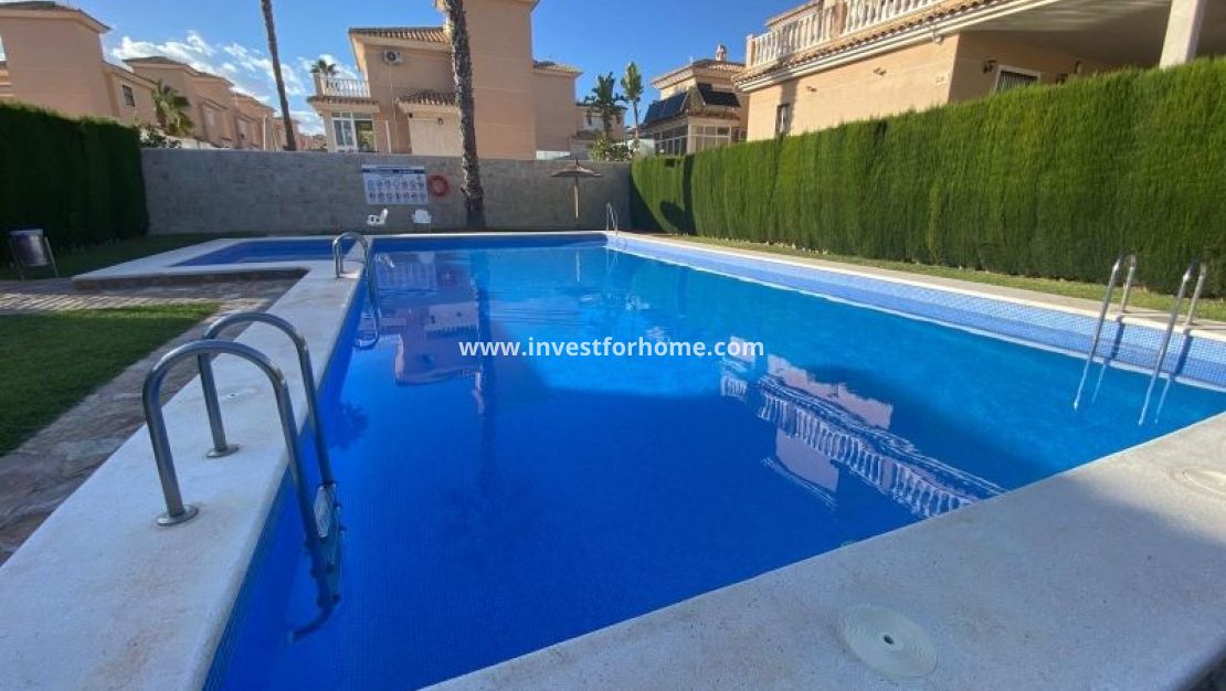 Reventa - Chalet - Orihuela Costa - Costa Blanca