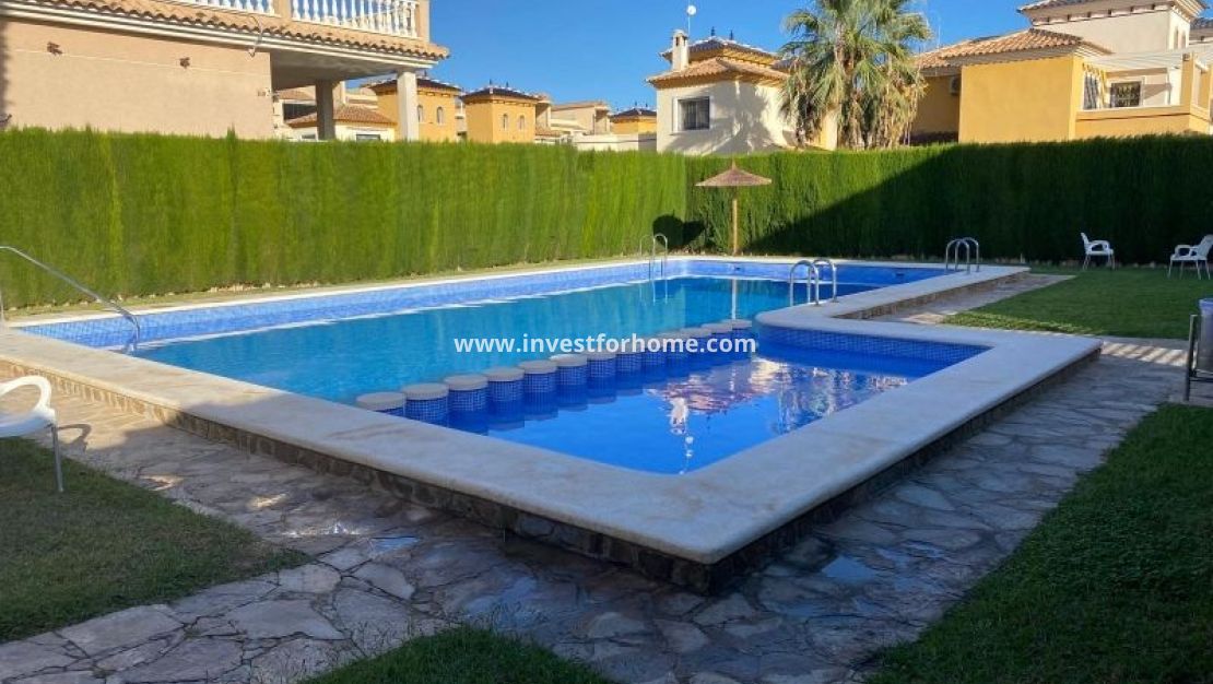 Reventa - Chalet - Orihuela Costa - Costa Blanca