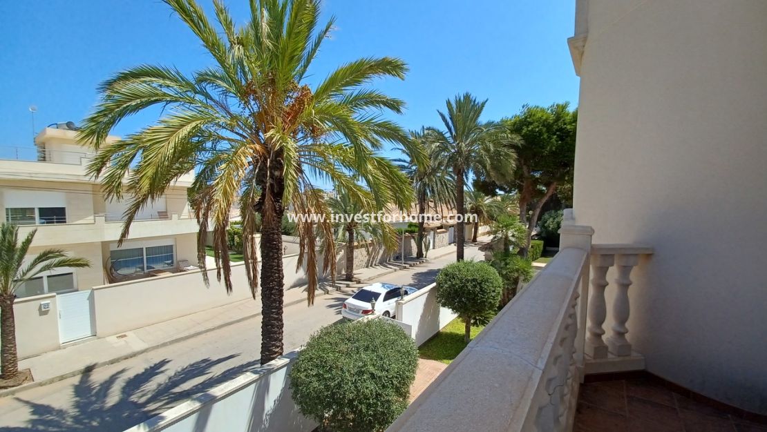 Reventa - Chalet - Orihuela Costa - Costa Blanca