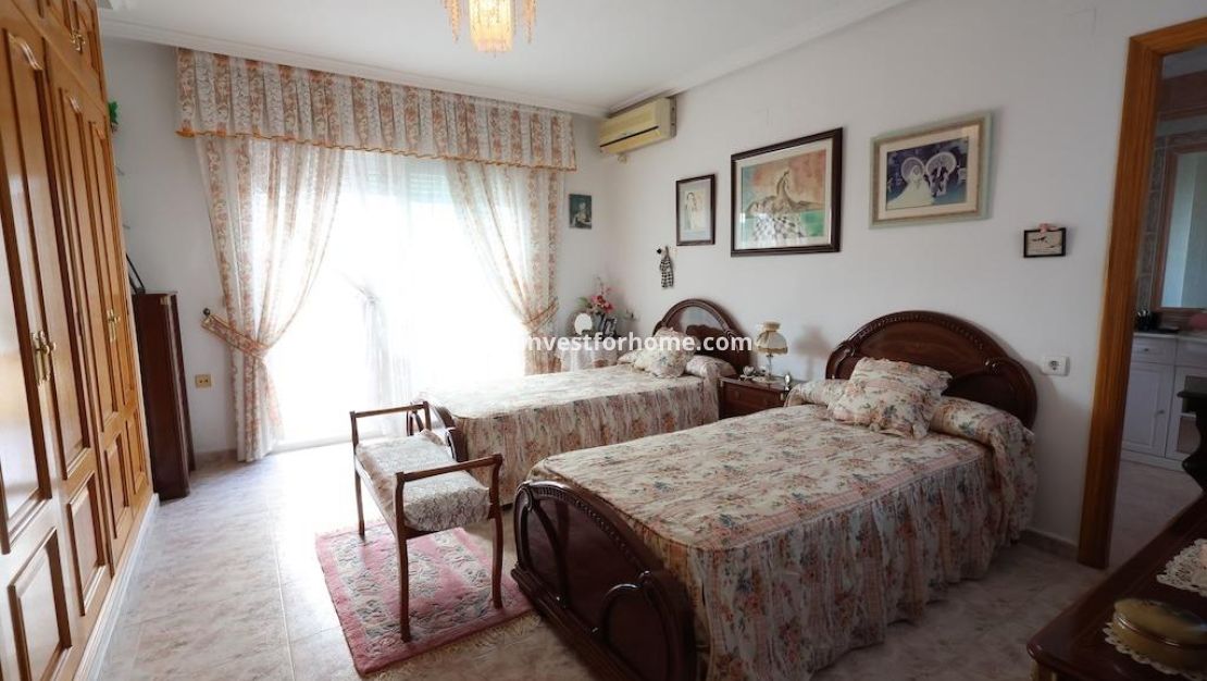 Reventa - Chalet - Orihuela Costa - Costa Blanca