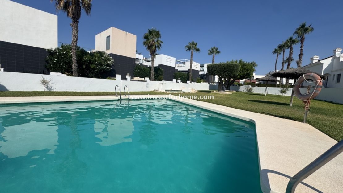 Reventa - Chalet - Orihuela Costa - Costa Blanca