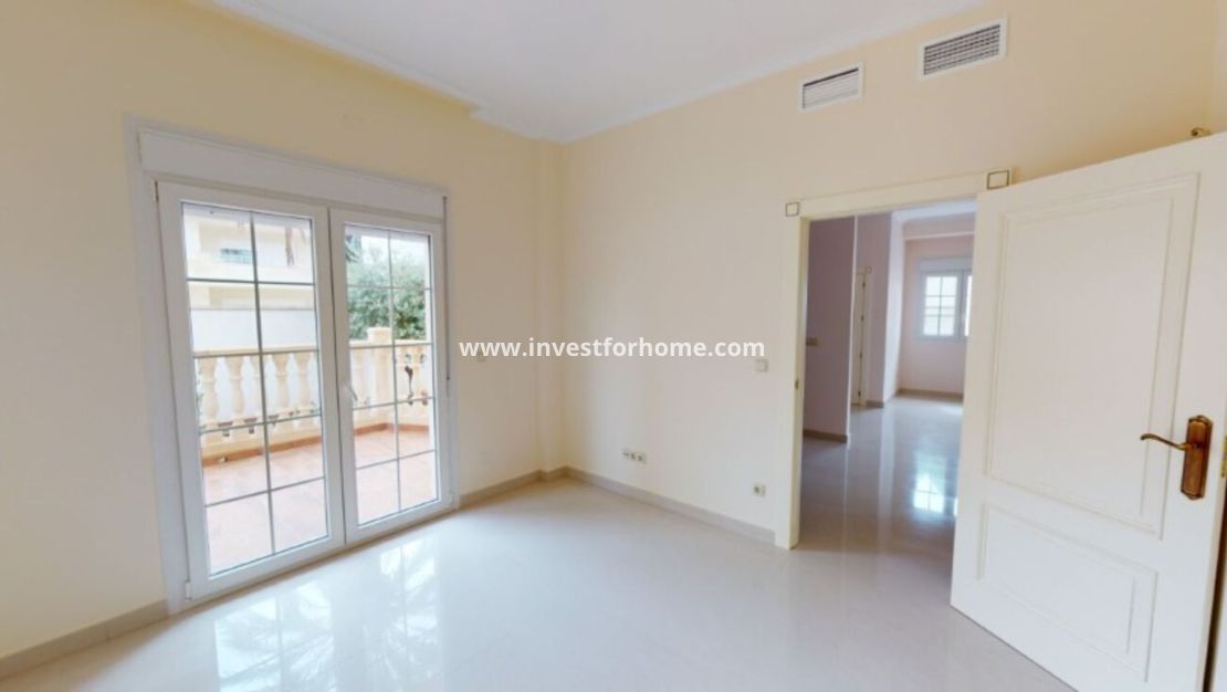 Reventa - Chalet - Orihuela Costa - Costa Blanca