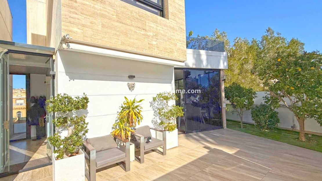 Reventa - Chalet - Orihuela Costa - Costa Blanca