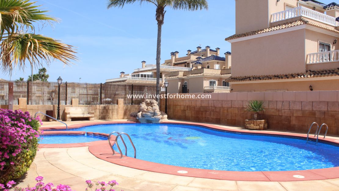 Reventa - Chalet - Orihuela Costa - Costa Blanca