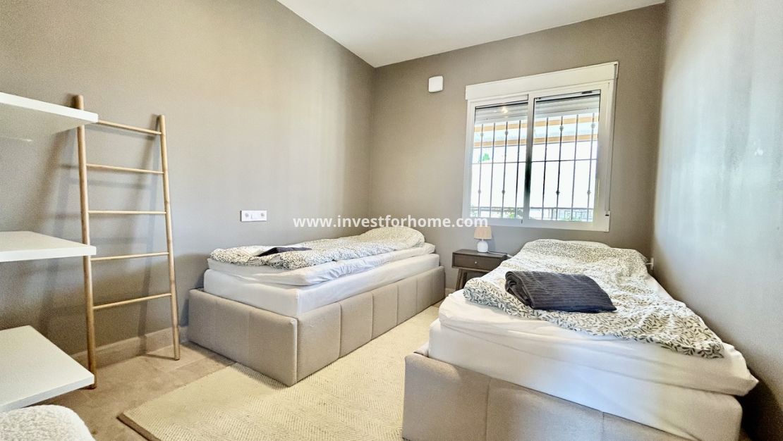 Reventa - Chalet - Orihuela Costa - Costa Blanca
