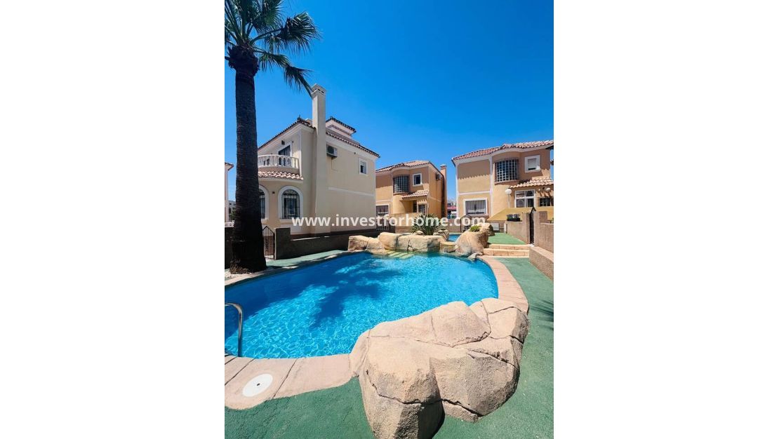 Reventa - Chalet - Orihuela Costa - Costa Blanca