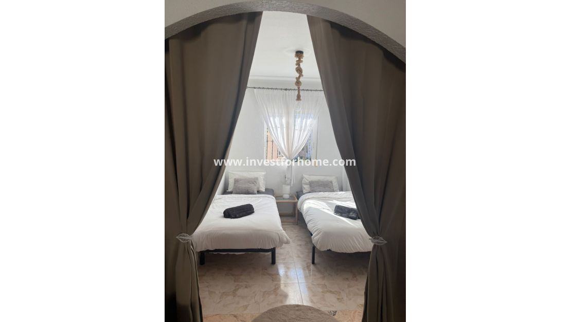 Reventa - Chalet - Orihuela Costa - Costa Blanca