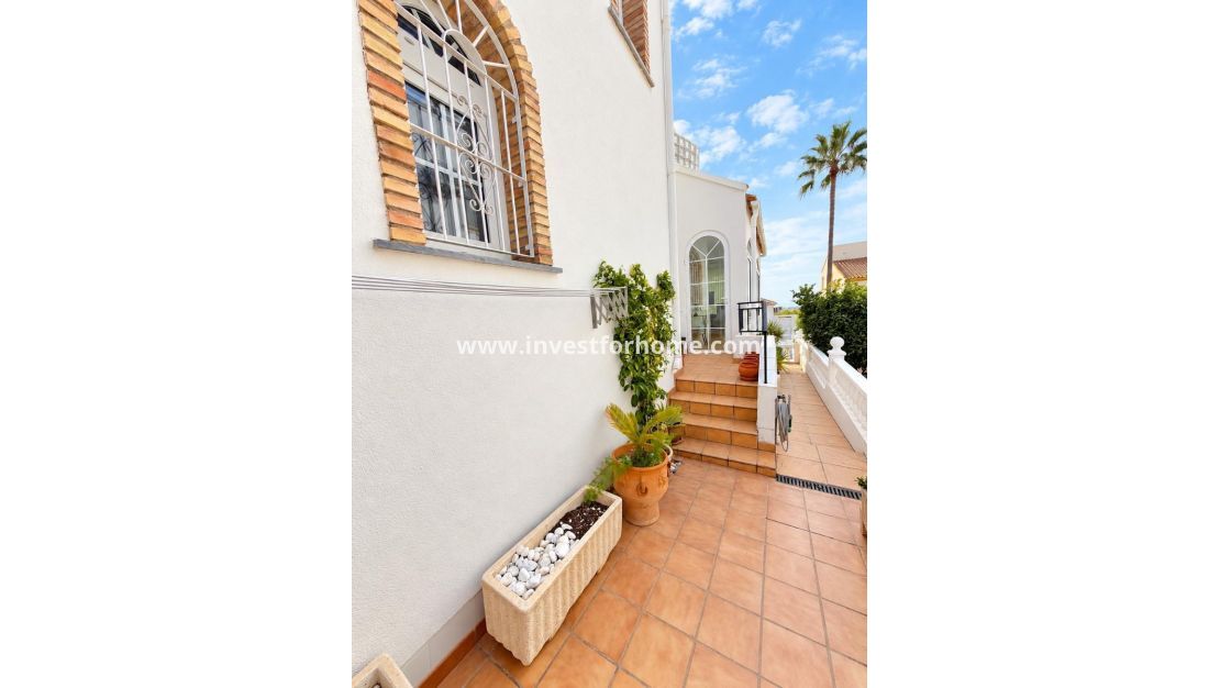 Reventa - Chalet - Orihuela Costa - Costa Blanca