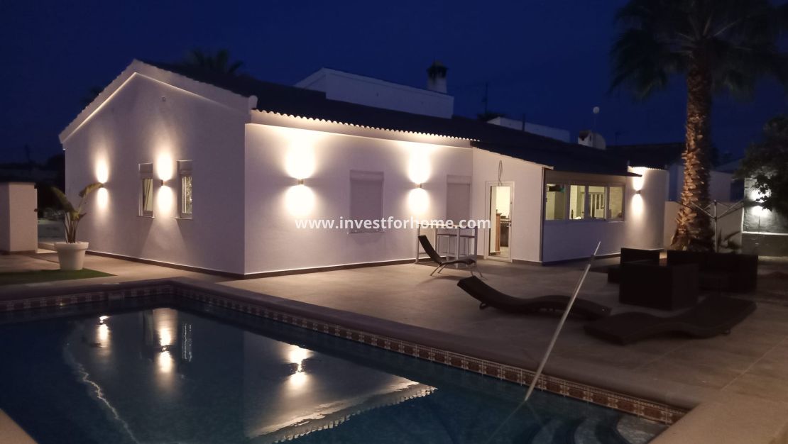 Reventa - Chalet - Orihuela Costa - Costa Blanca
