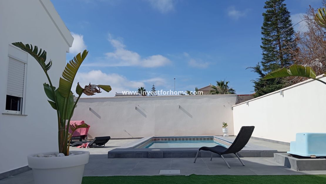 Reventa - Chalet - Orihuela Costa - Costa Blanca
