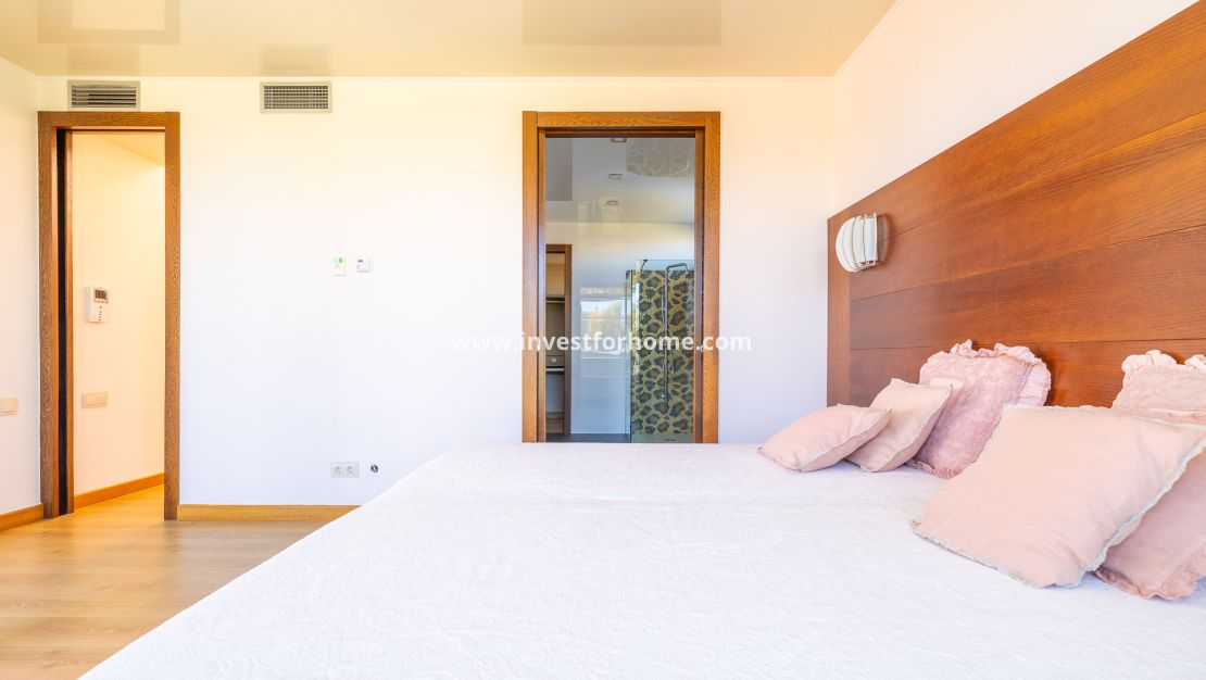 Reventa - Chalet - Orihuela Costa - La Zenia