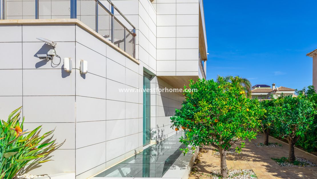 Reventa - Chalet - Orihuela Costa - La Zenia