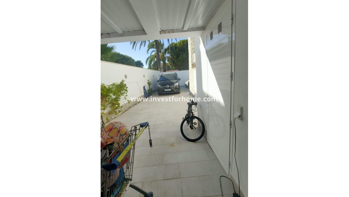 Reventa - Chalet - Orihuela Costa - La Zenia