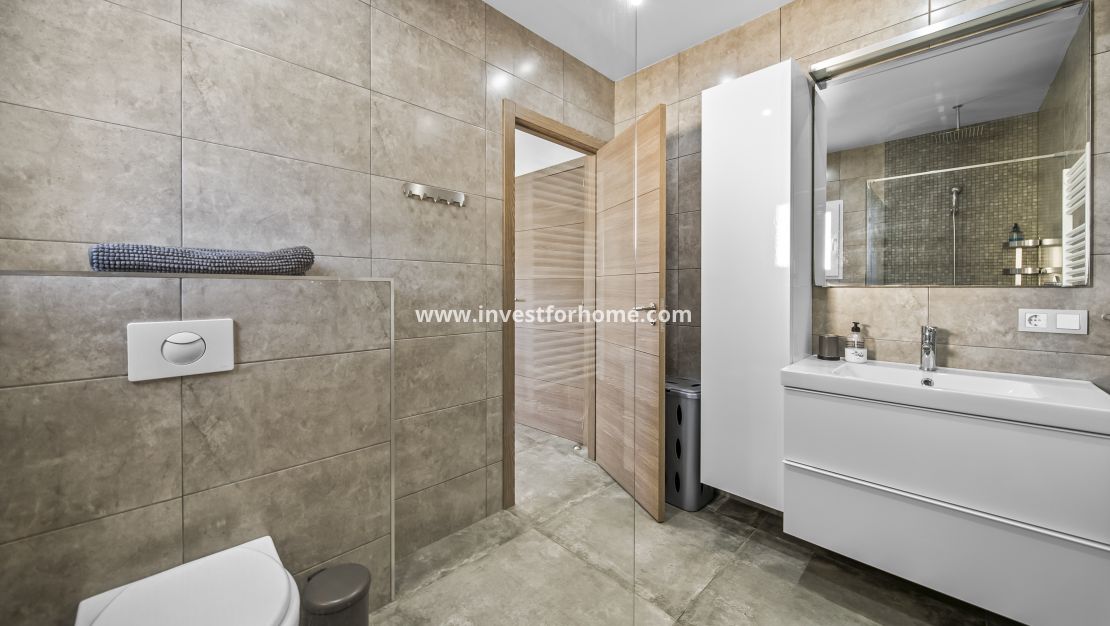 Reventa - Chalet - Orihuela Costa - La Zenia