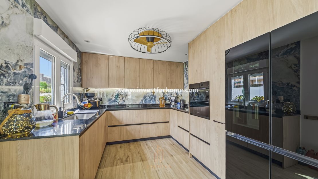 Reventa - Chalet - Orihuela Costa - La Zenia
