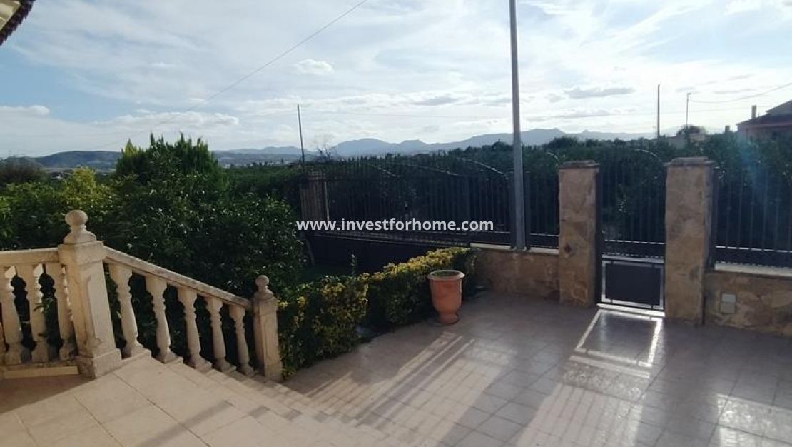 Reventa - Chalet - Orihuela Costa - LOS DESEMPARADOS