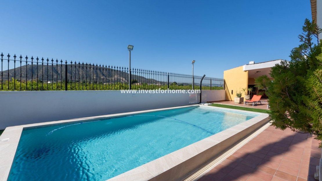 Reventa - Chalet - Orihuela Costa - Orihuela Ciudad