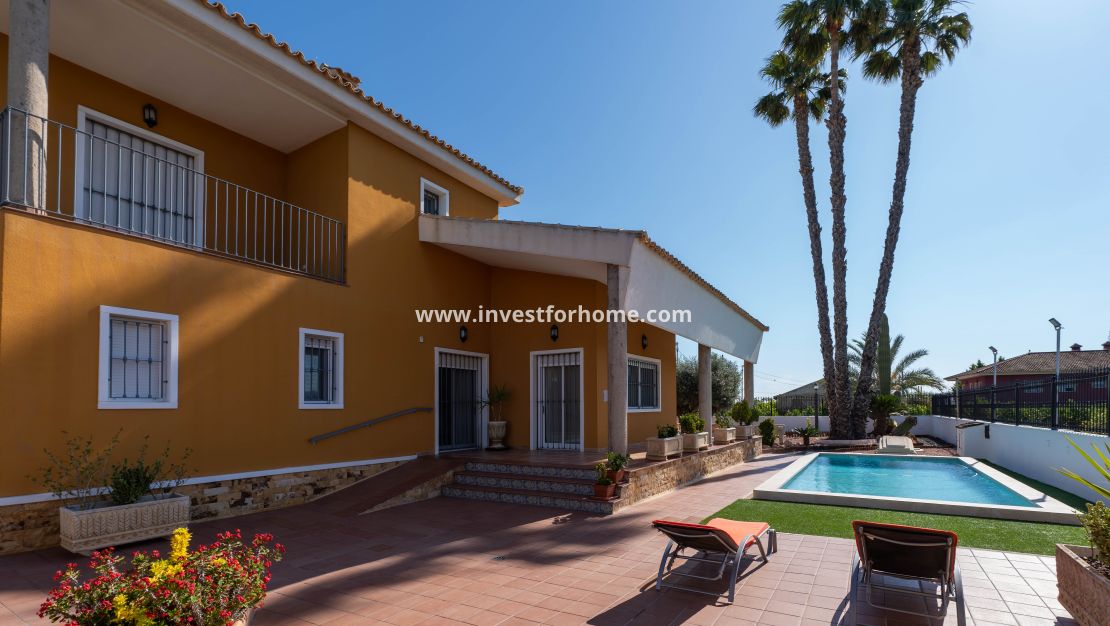 Reventa - Chalet - Orihuela Costa - Orihuela