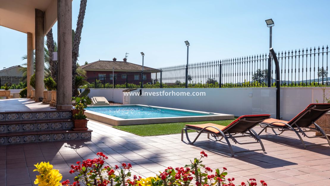 Reventa - Chalet - Orihuela Costa - Orihuela