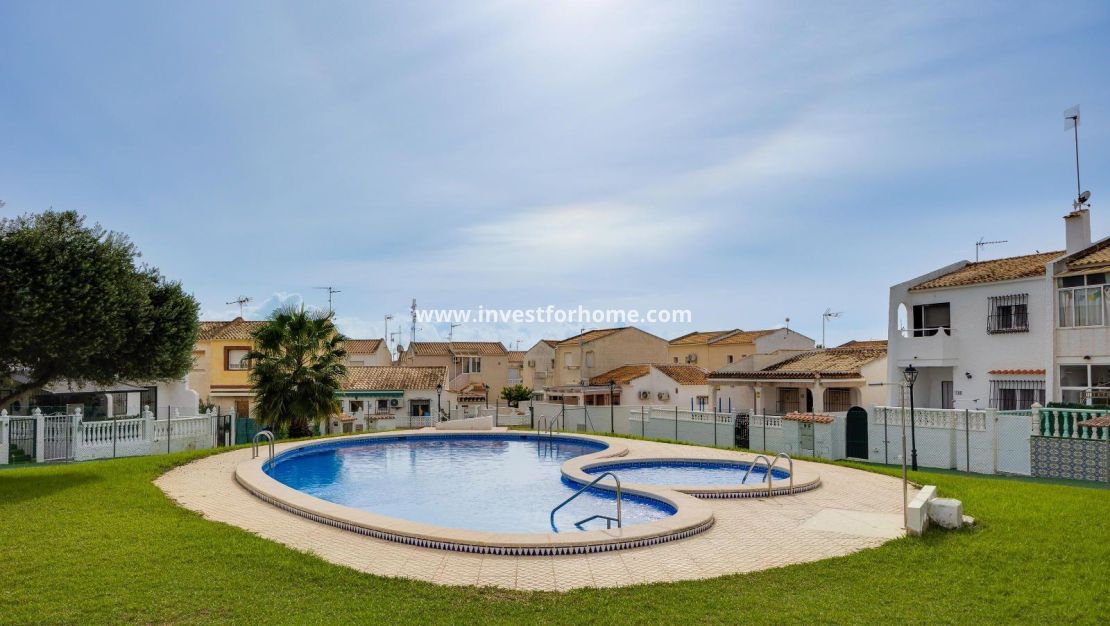 Reventa - Chalet - Orihuela Costa - Playa Flamenca