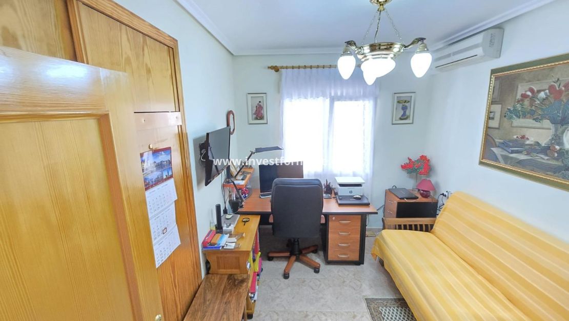 Reventa - Chalet - Orihuela Costa - Playa Flamenca