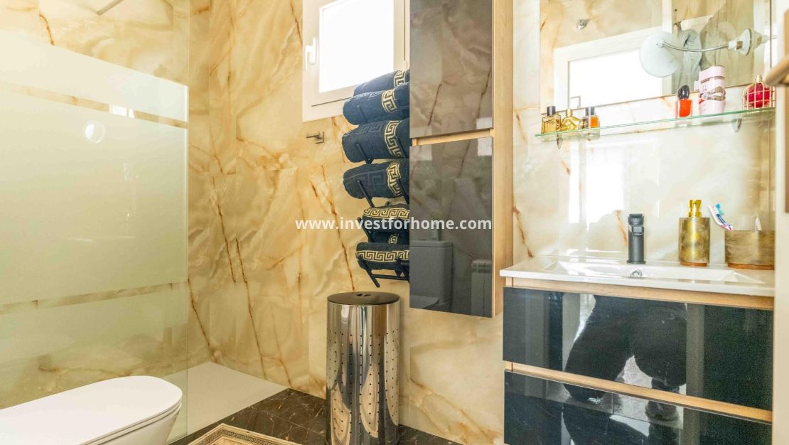 Reventa - Chalet - Orihuela Costa - Punta Prima