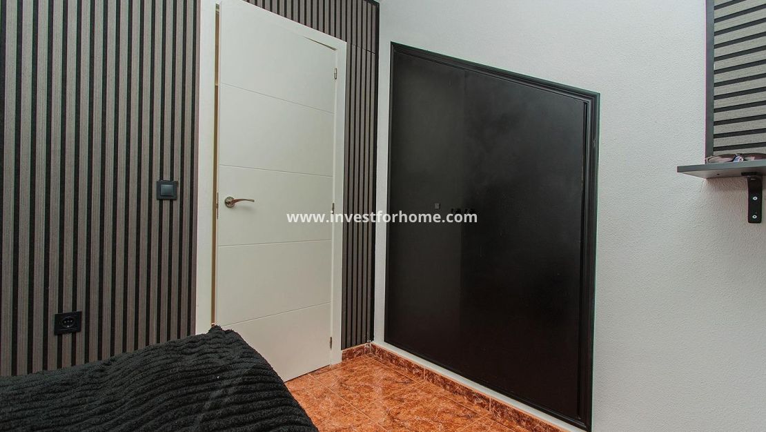 Reventa - Chalet - Orihuela Costa - Urbanización Perla Del Mar