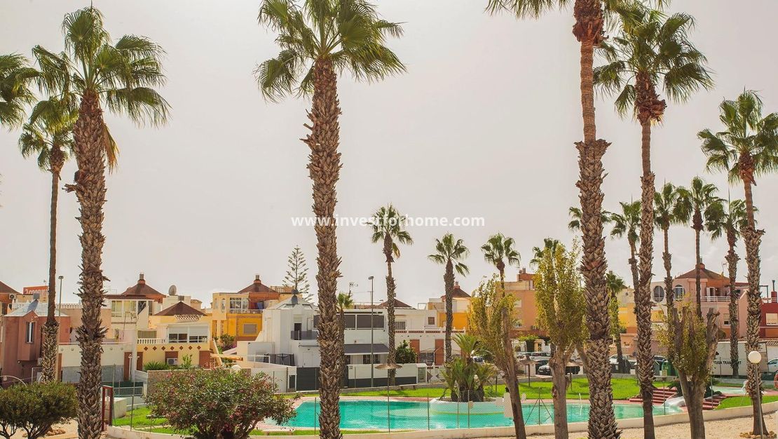 Reventa - Chalet - Orihuela Costa - Urbanización Perla Del Mar