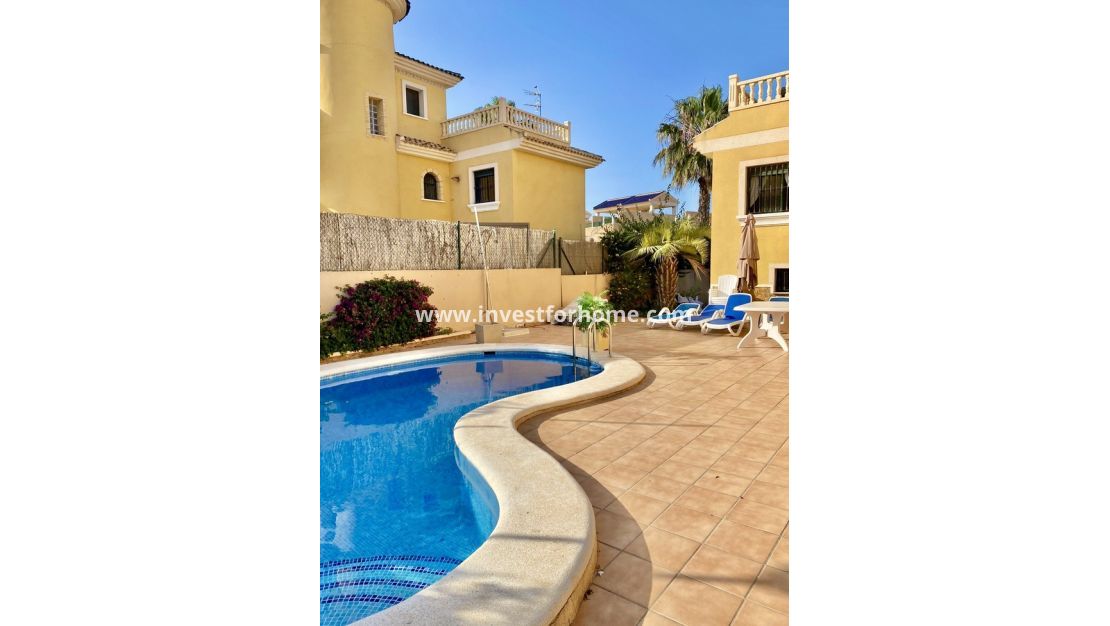 Reventa - Chalet - Orihuela Costa - Villamartin