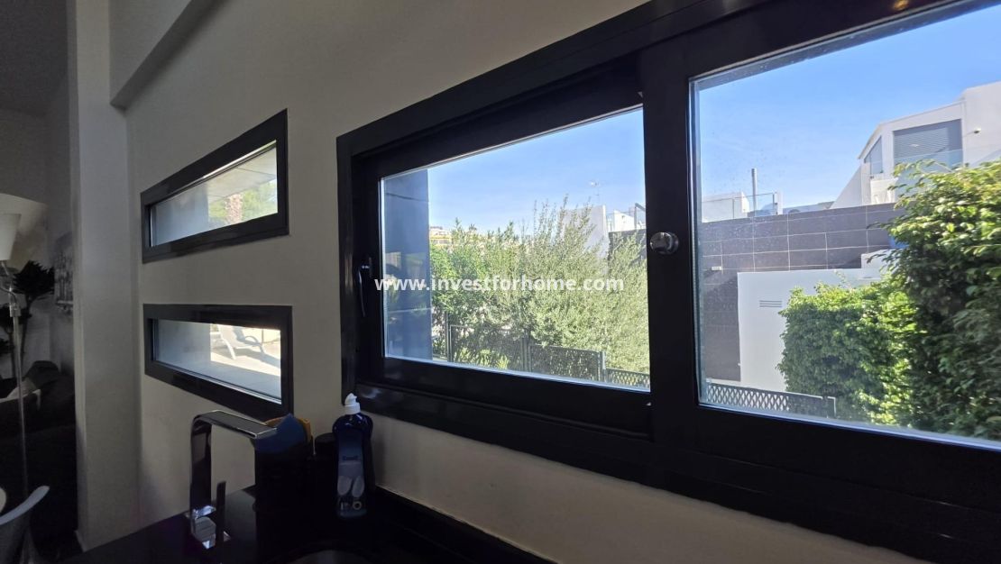 Reventa - Chalet - Orihuela Costa - Villamartín