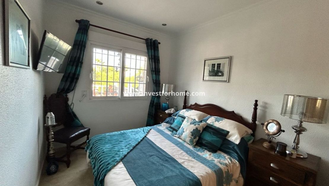 Reventa - Chalet - Orihuela Costa - Villamartin