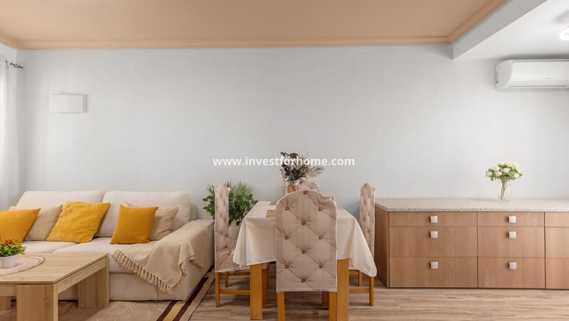 Reventa - Chalet - Orihuela Costa - Villamartín