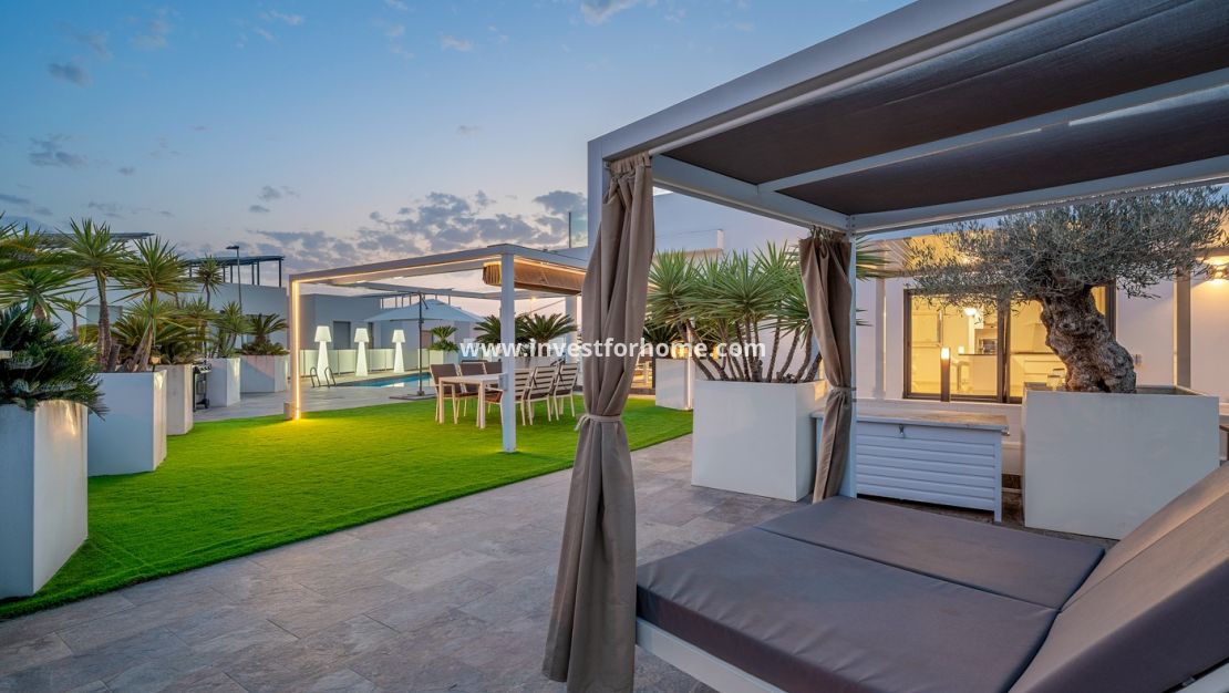 Reventa - Chalet - Orihuela Costa - Villamartín