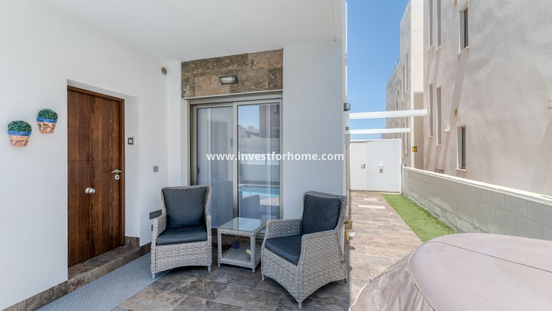 Reventa - Chalet - Orihuela Costa - Villamartín