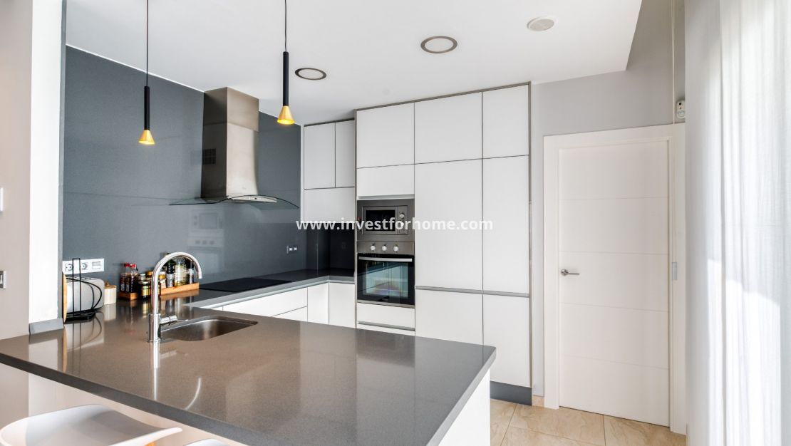 Reventa - Chalet - Orihuela Costa - Villamartín