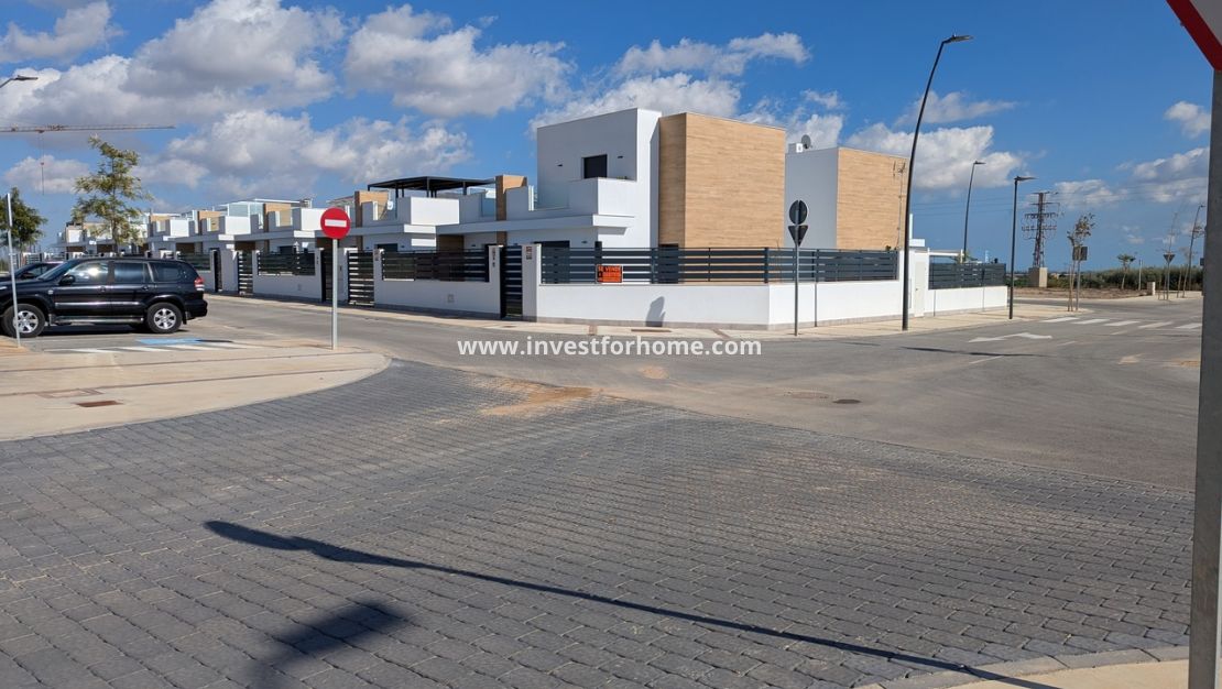 Reventa - Chalet - Roldan - Inland