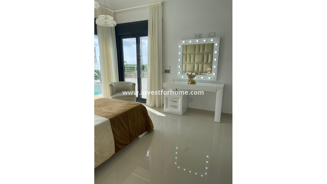 Reventa - Chalet - San Miguel de Salinas - Altos De San Miguel