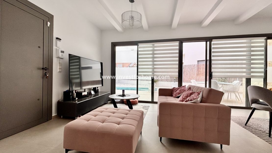 Reventa - Chalet - San Miguel de Salinas - Blue Lagoon