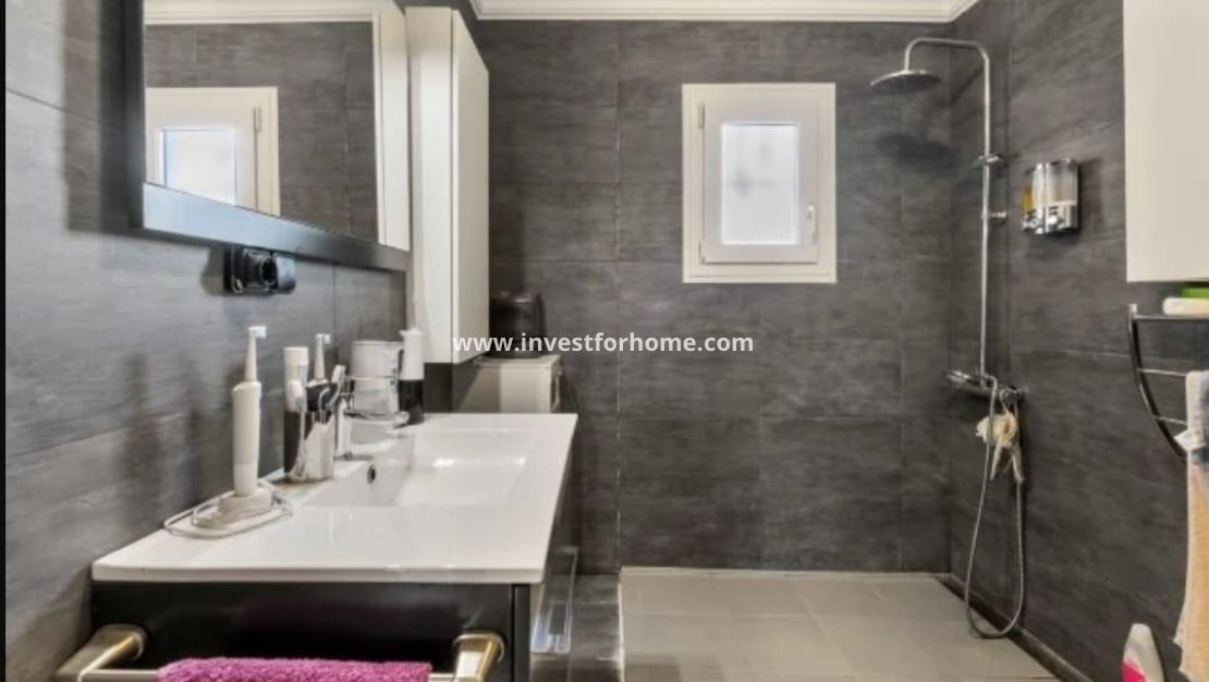 Reventa - Chalet - Torrevieja - aguas nuevas