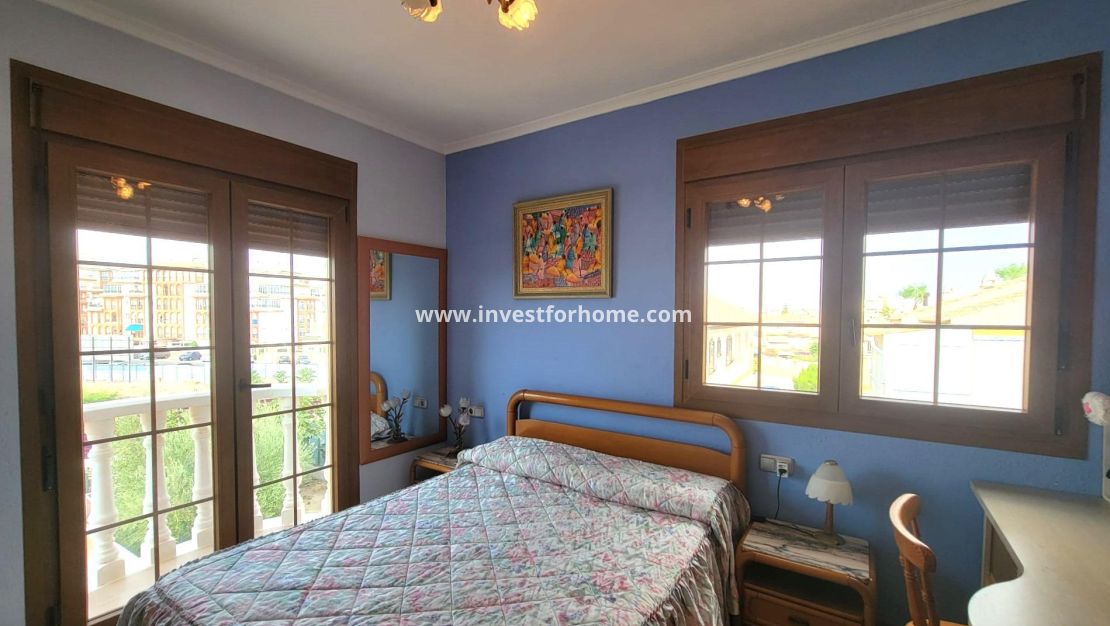 Reventa - Chalet - Torrevieja - aguas nuevas